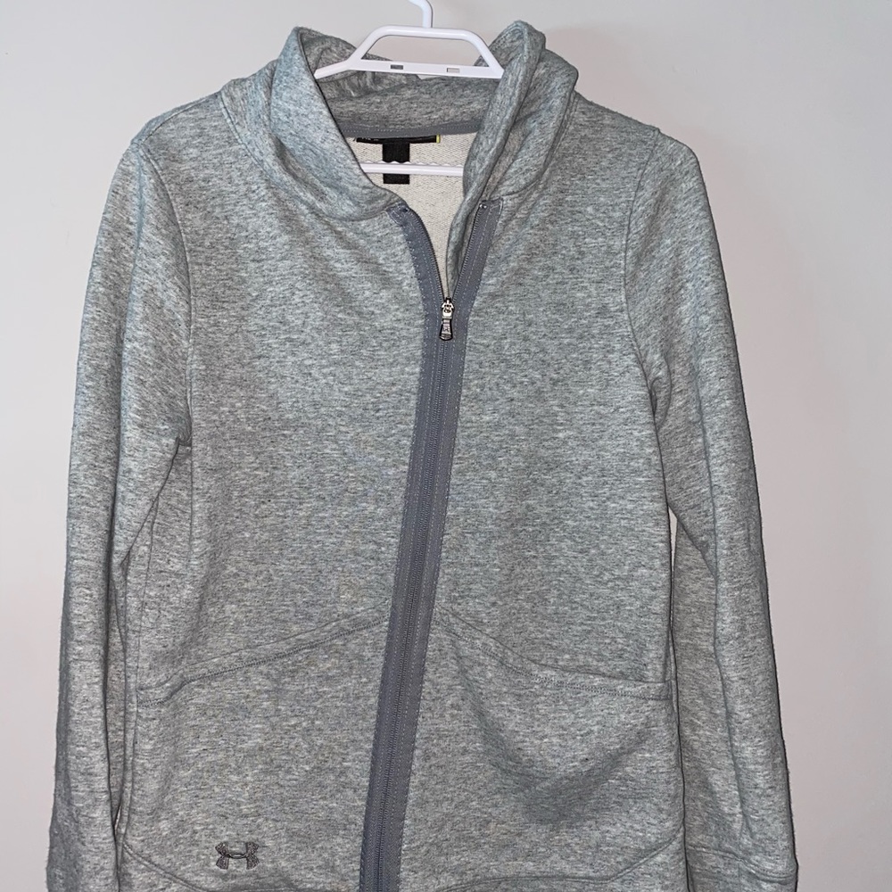 sweater zip up